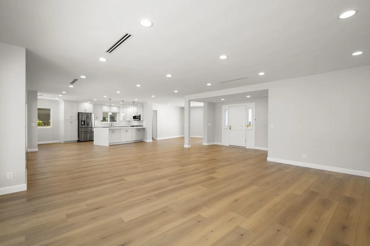 1630 Heather Ridge Dr - Photo 2 of 40