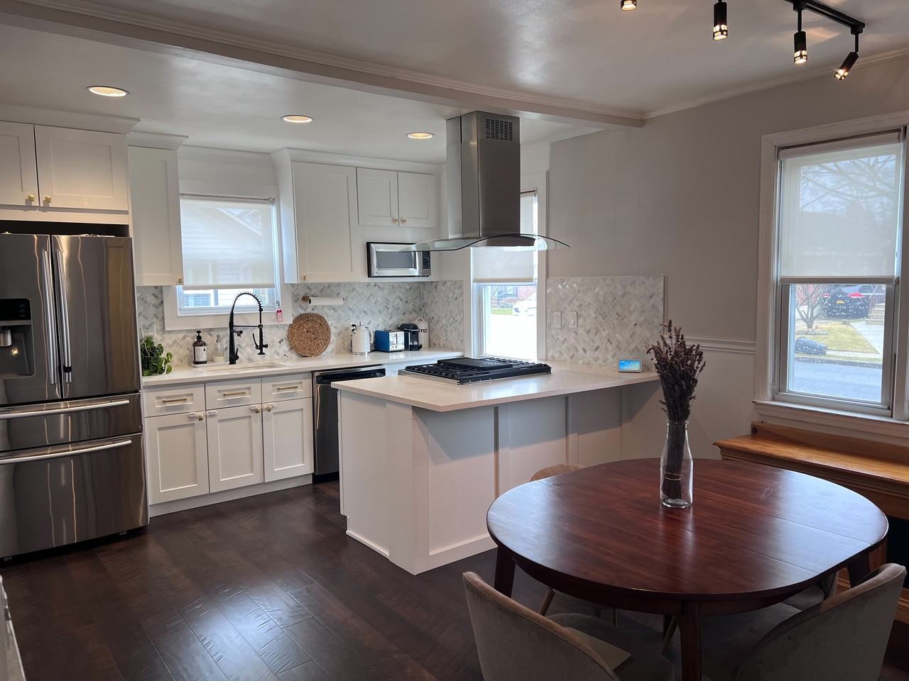 130 Rolling St - Photo 2 of 15