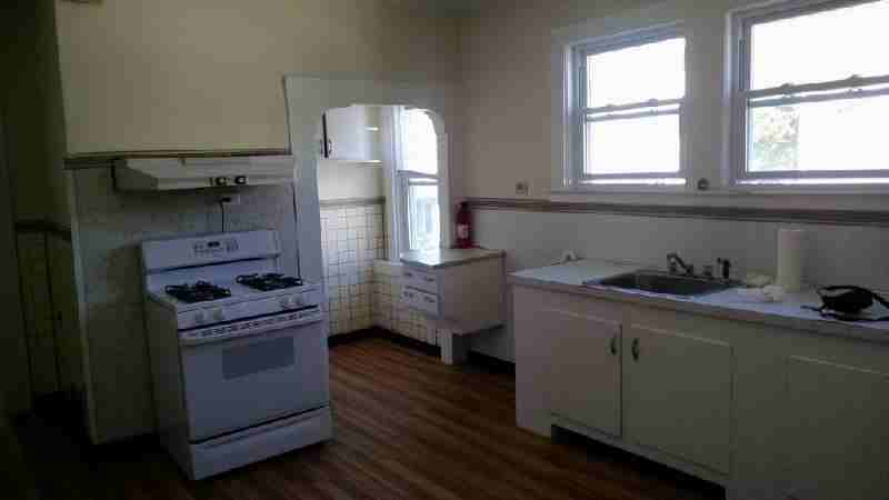 Harrison St - Photo 4 of 16