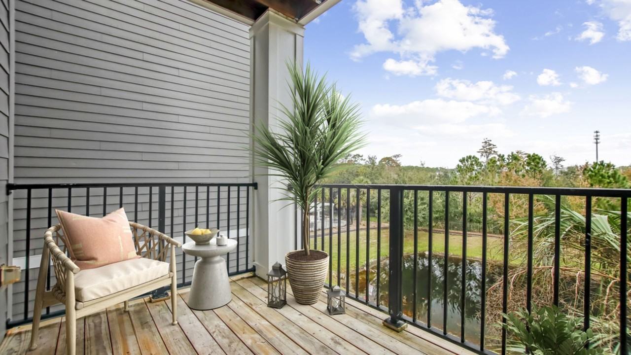 Halston Citrus Ridge - Photo 7 of 33