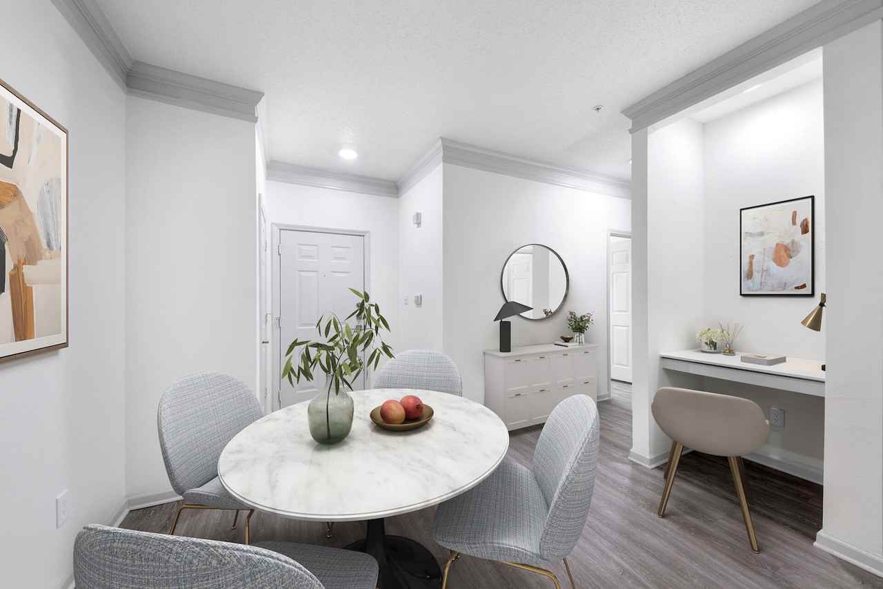 Halston McDonough - Photo 4 of 72