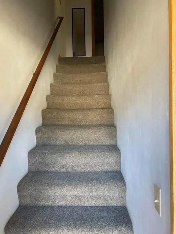 292 Apple Valley Rd Apt 5 - Photo 3 of 12