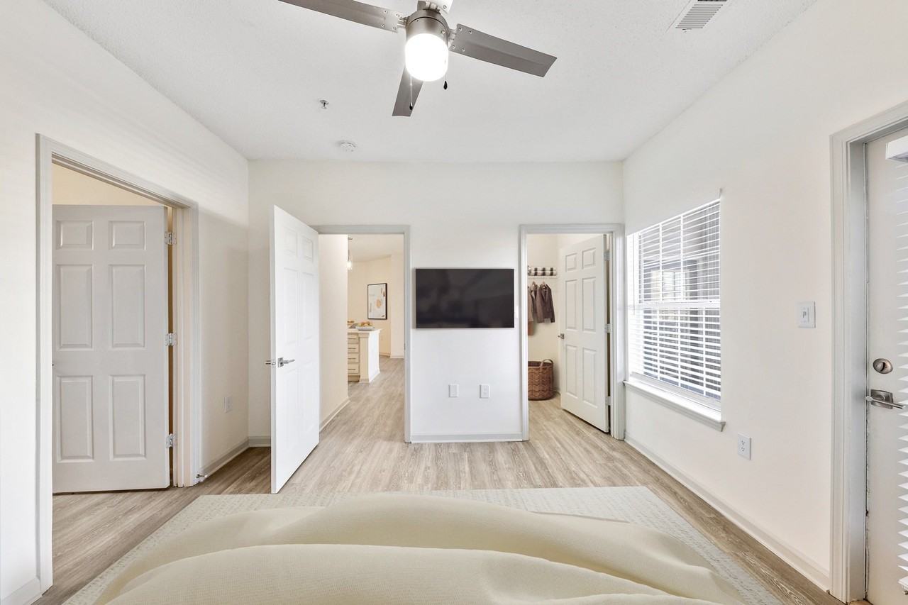 Halston Shiloh Valley Apartments - Photo 7 of 37