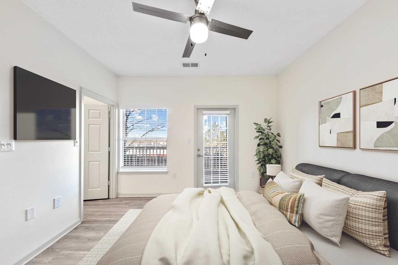 Halston Shiloh Valley Apartments - Photo 6 of 37