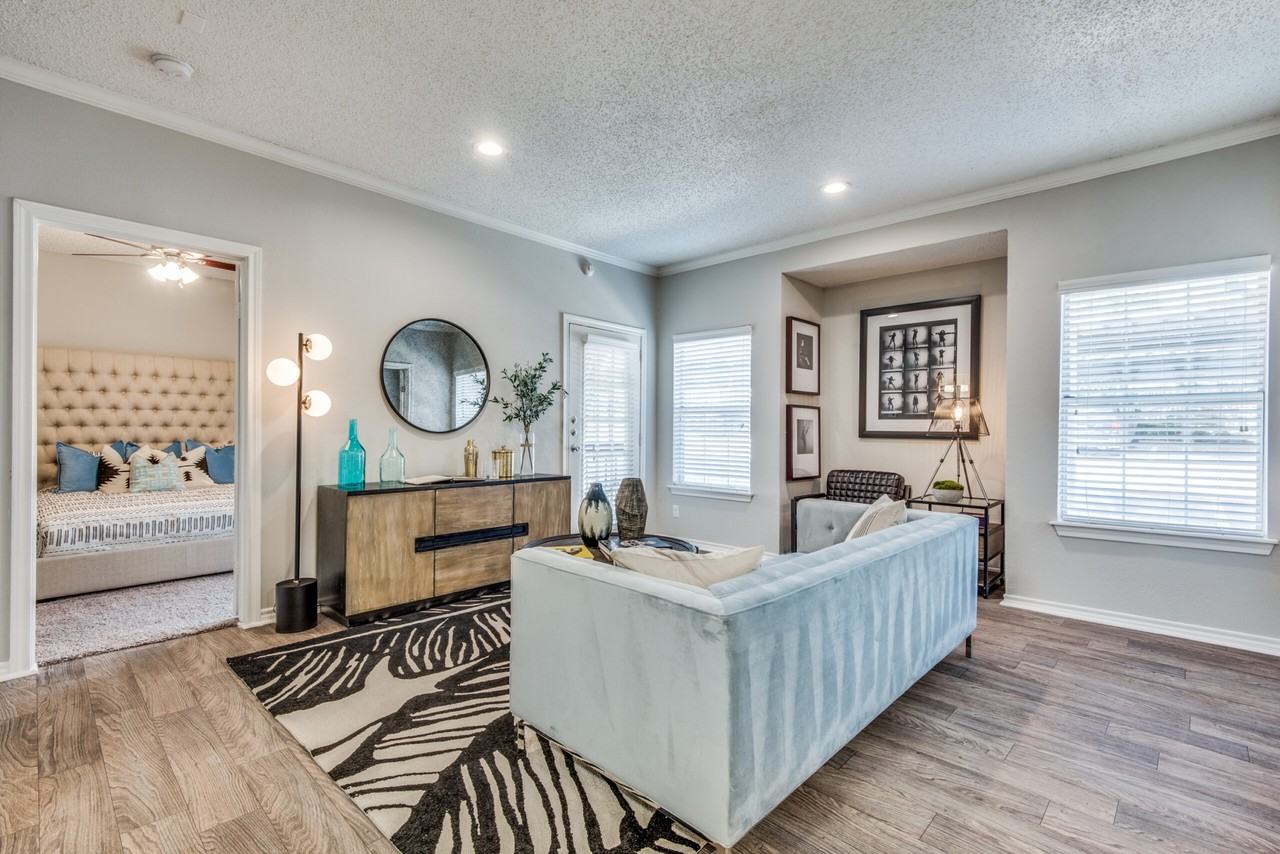 Estates at Las Colinas - Photo 5 of 48