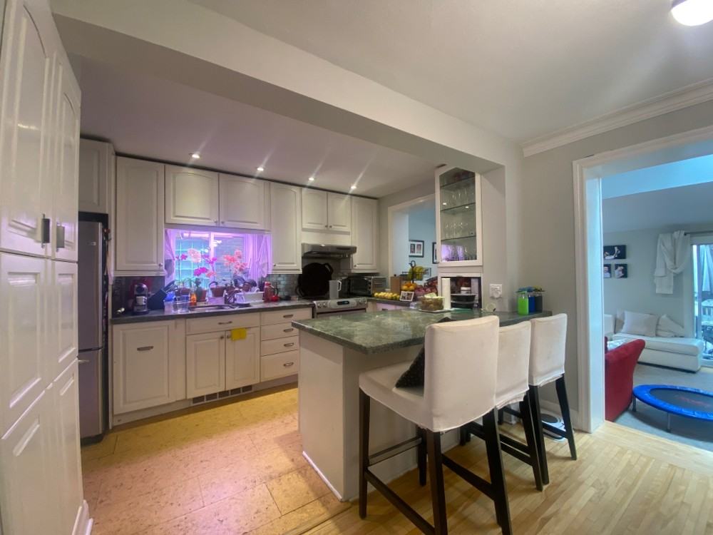 42 Vanderhoof Ave - Photo 2 of 50