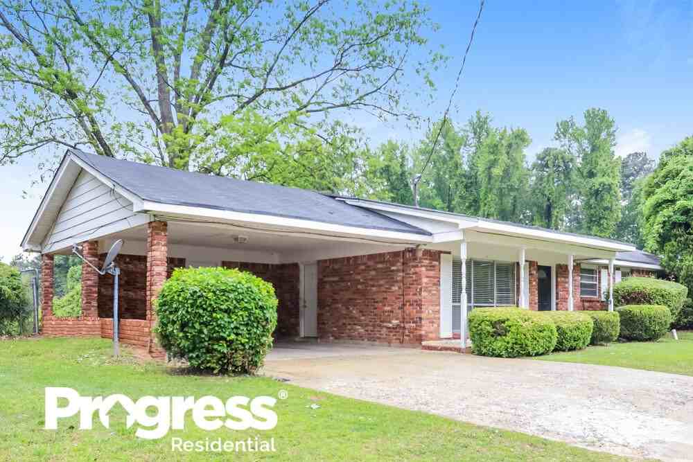 2159 Fairburn Rd Sw - Photo 3 of 16