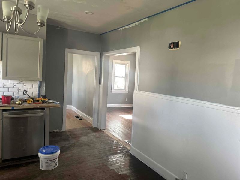 105 Silver Lake Ave #1 - Photo 3 of 4