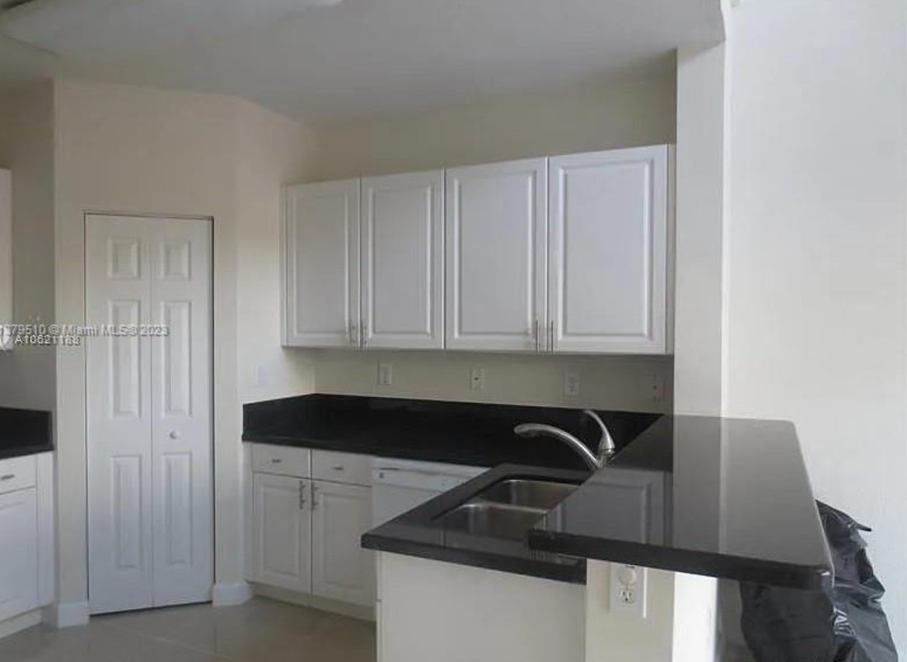 7332 Northwest 112th Court - Photo 2 of 19