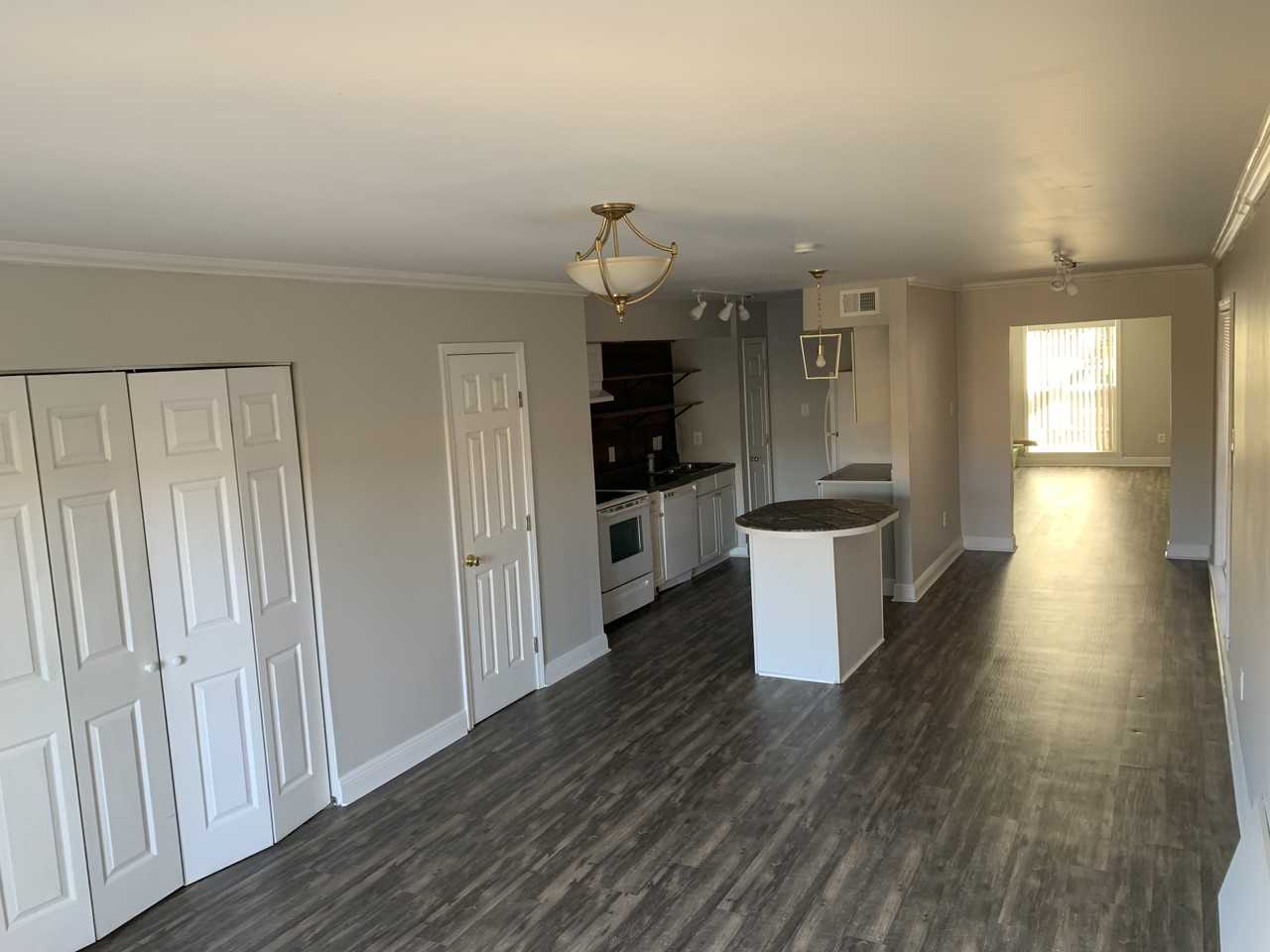 6640 Bellaire Dr #6640 - Photo 3 of 13