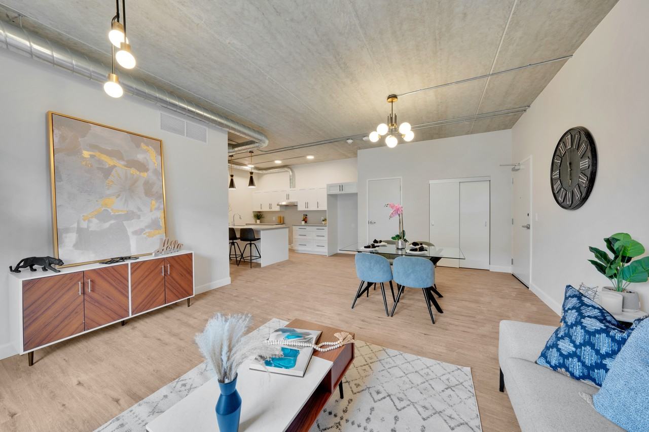 6550 Wyandotte St E #304 - Photo 5 of 9