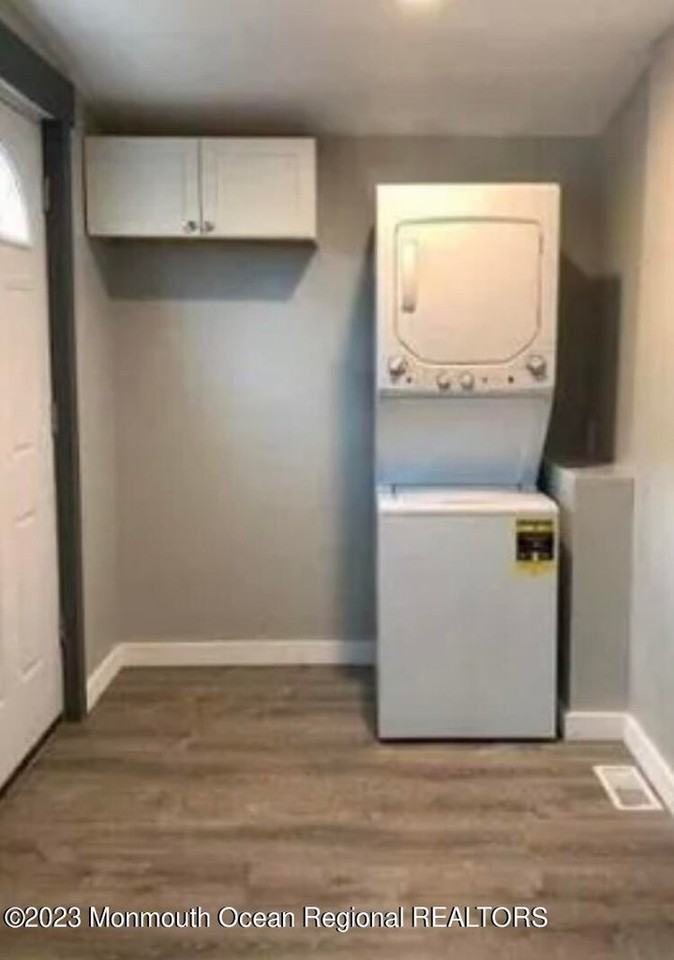 135 Third St - Photo 3 of 3