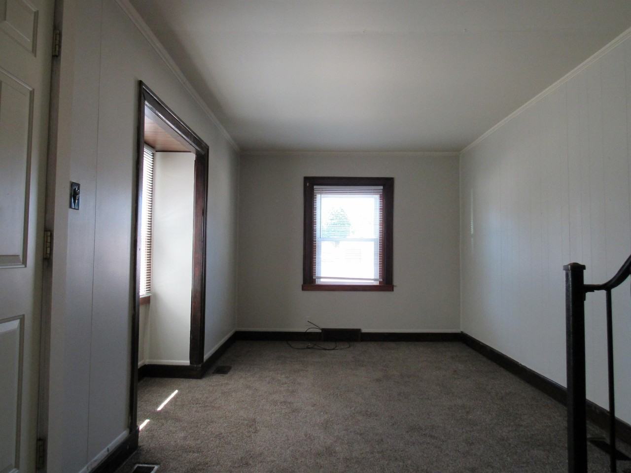 321 W Elm St #1 - Photo 6 of 8