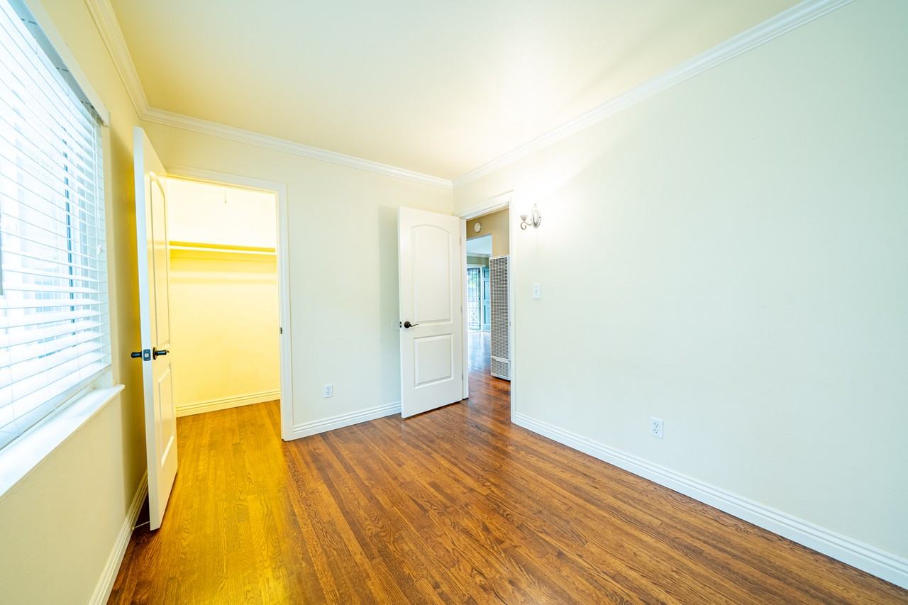 3116 Macaulay St #1 - Photo 7 of 17