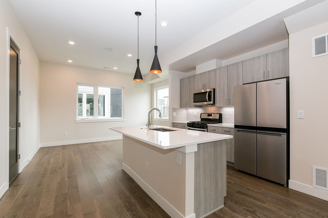 1275 N Stuart St #1 - Photo 2 of 27