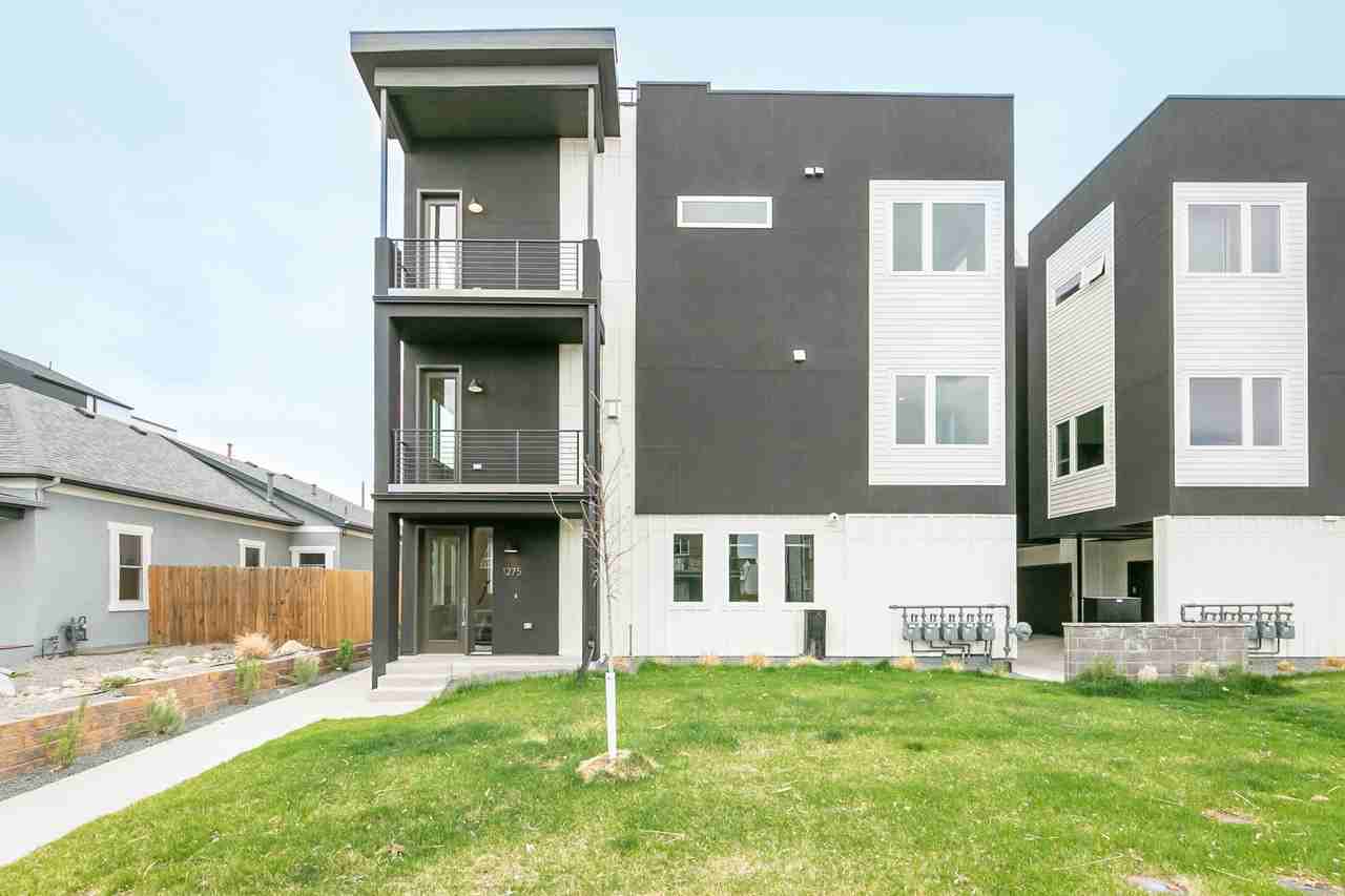 1275 N Stuart St #1 - Photo 3 of 27
