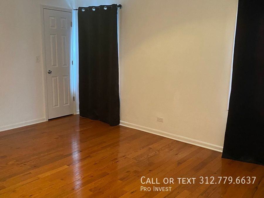 9528 S Avalon Ave - Photo 3 of 11
