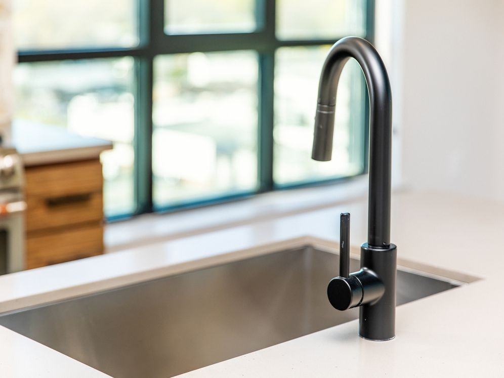 Avalon Hawk - Photo 3 of 29