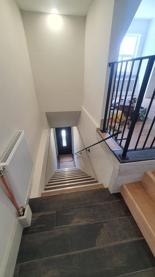 205 Locksley Avenue - Photo 2 of 15