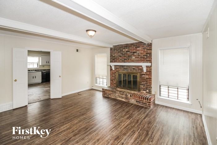 5427 Fontana Ave - Photo 2 of 15