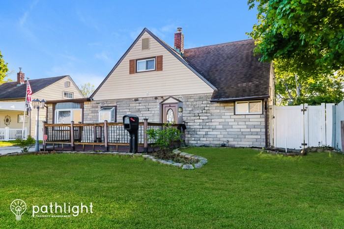 22 Nettletree Ln - Photo 2 of 18