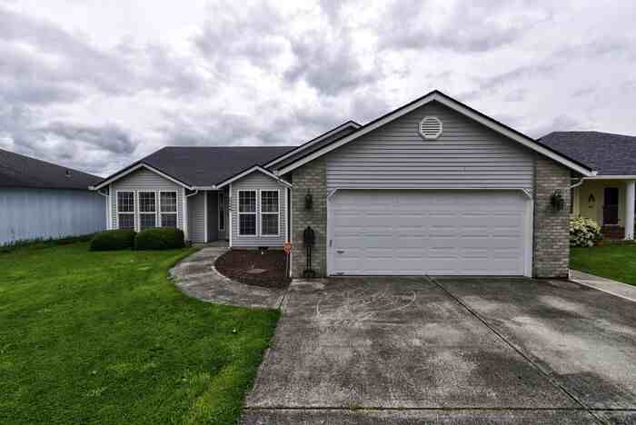 2249 52nd Ave - Photo 3 of 40