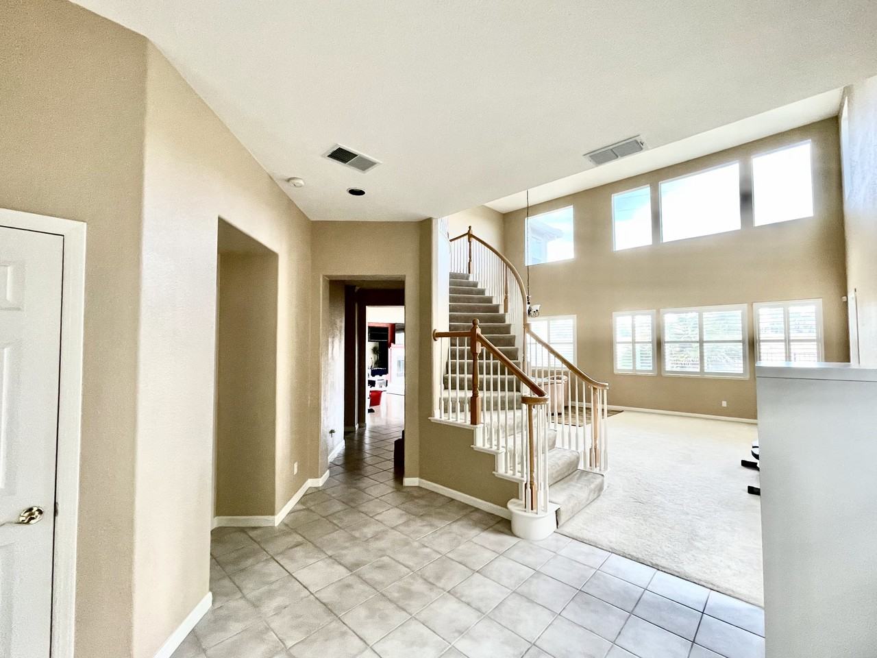 2649 Torrey Pines Drive - Photo 3 of 10