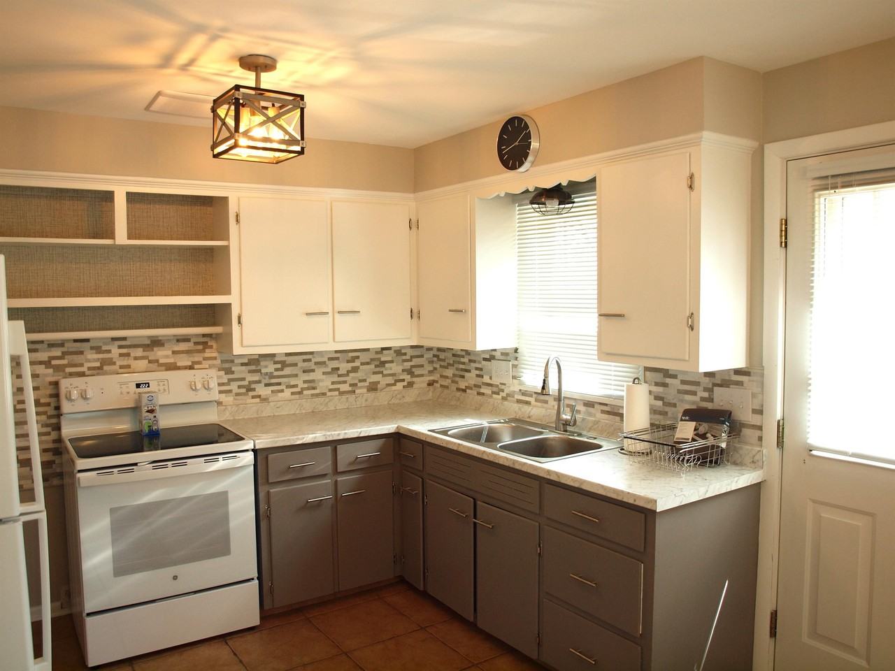 1224 Milford St Ne #1 - Photo 3 of 21