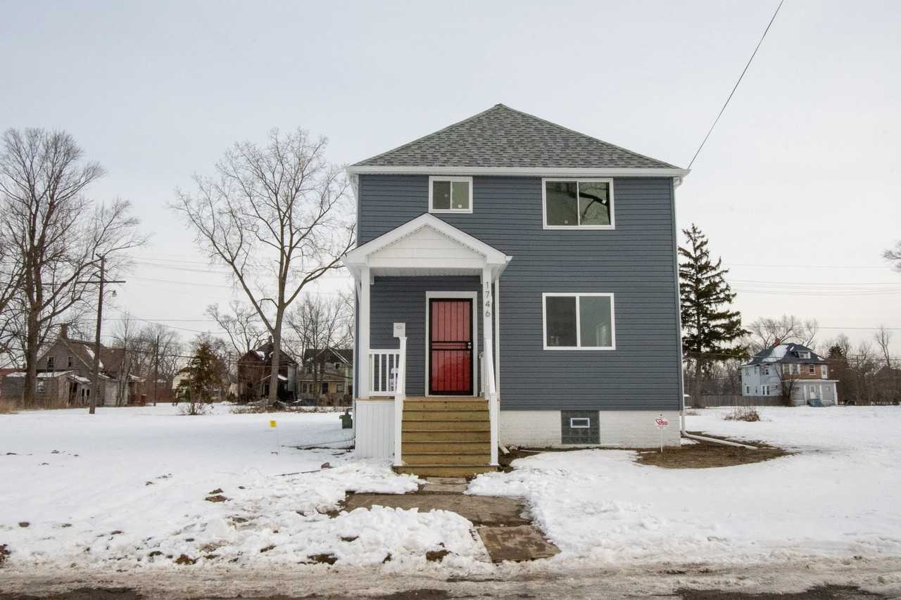 1746 Crane St #1 - Photo 3 of 50