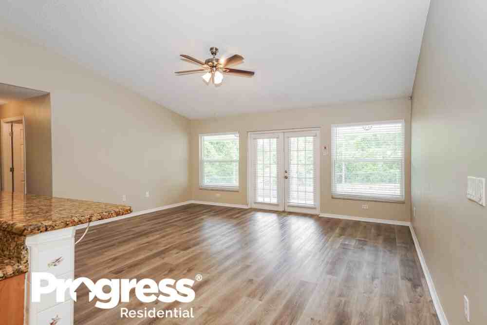 927 Westline Ave - Photo 3 of 16