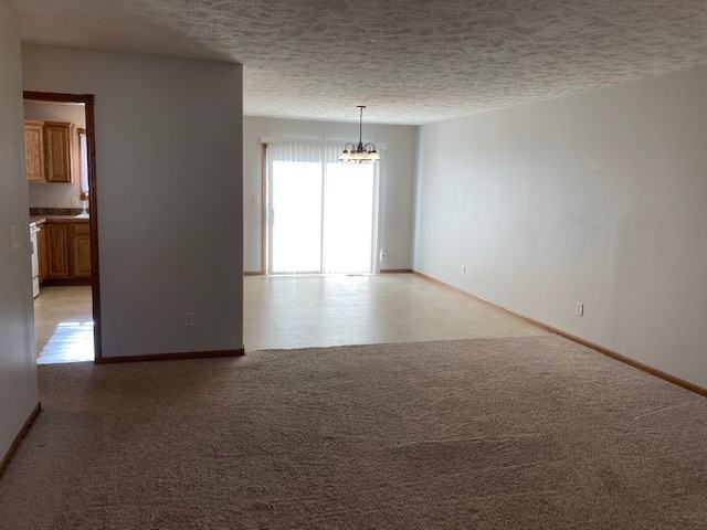 2804 W 35th St #18 - Photo 3 of 17