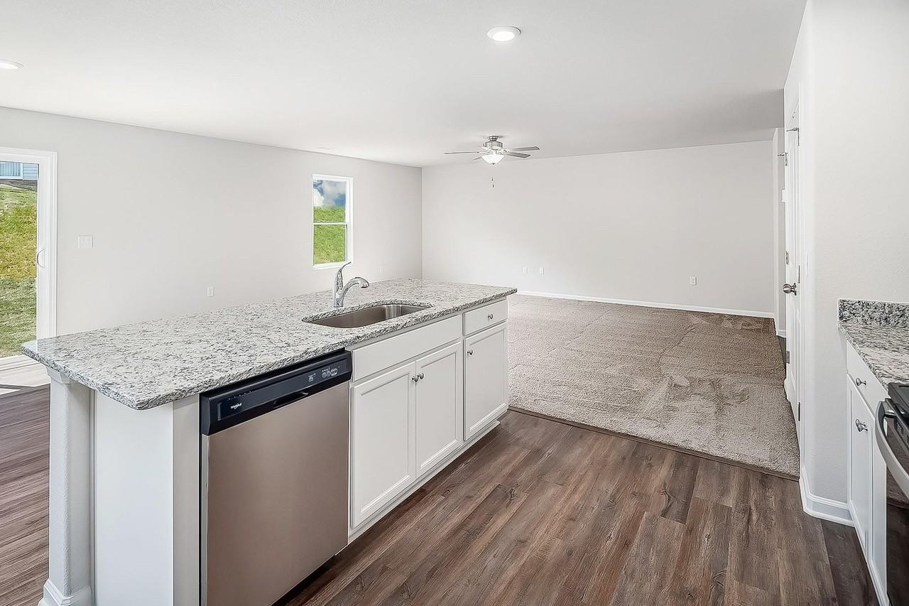 521 Hawley Street - Photo 6 of 22