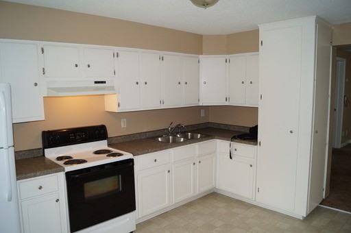 607 Maryland Ave W - Photo 2 of 8