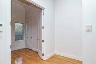 31 Montrose Ave #1L - Photo 1 of 1