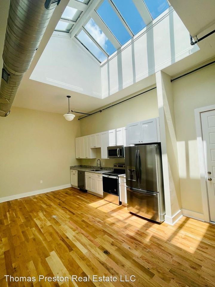 121-127 S Main Street - Photo 3 of 48