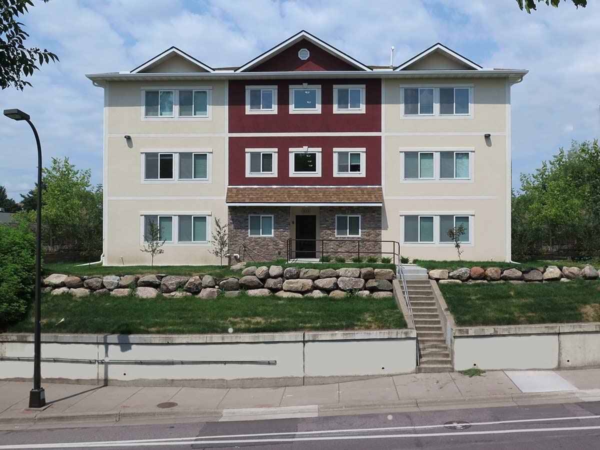 823 15th Ave Se - Photo 5 of 10