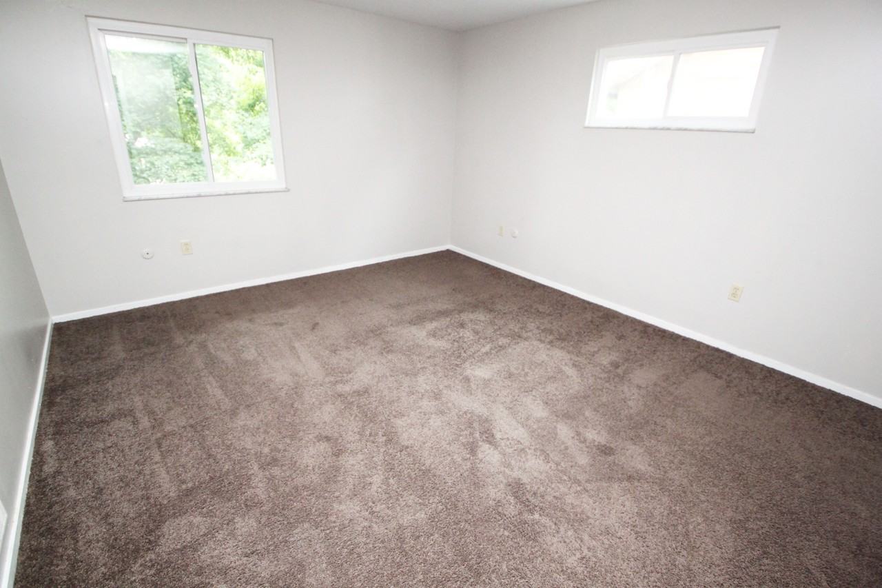 Steuben Street Apartments - Photo 3 of 9