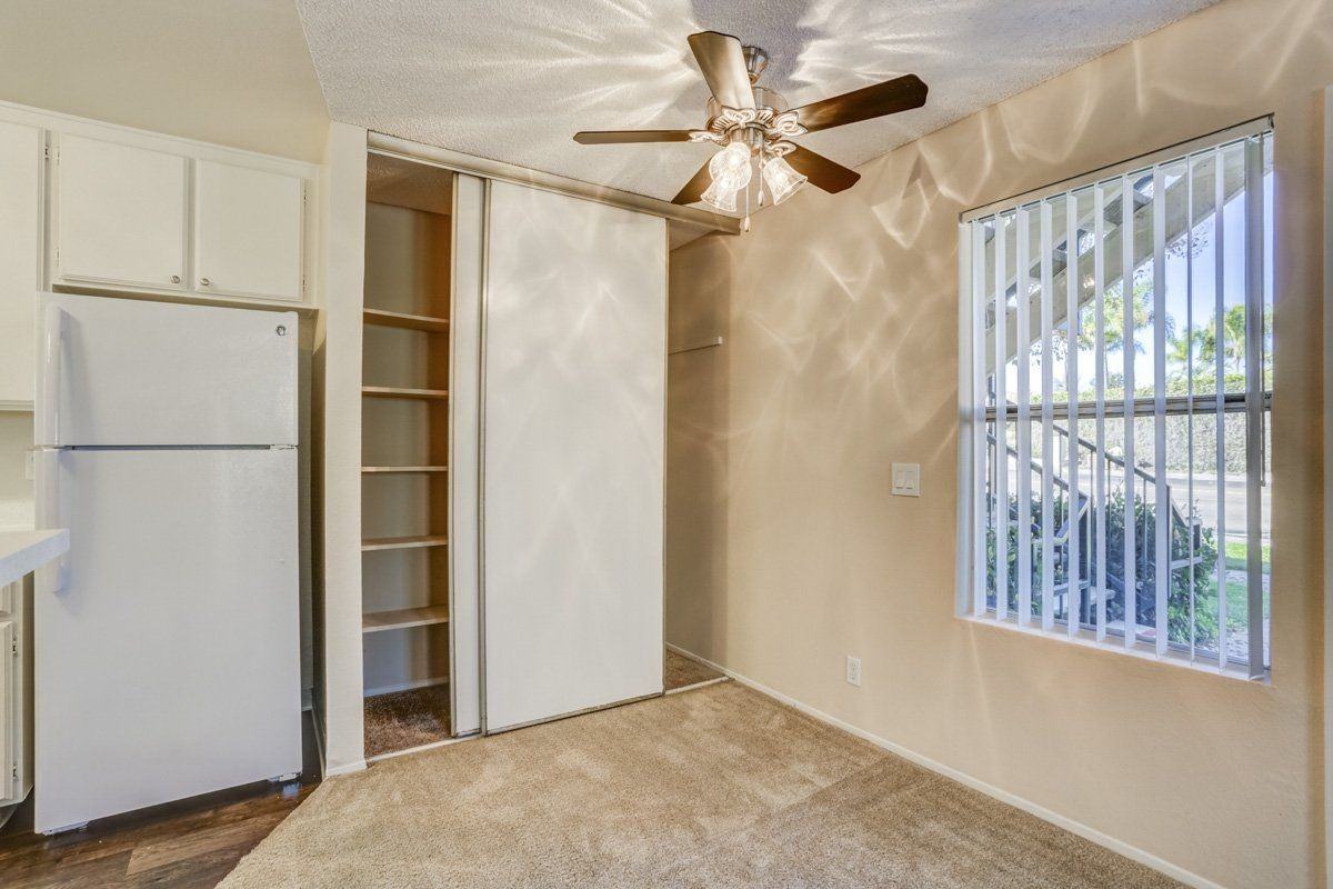 Welcome home to Lake View Park! - Photo 3 of 13