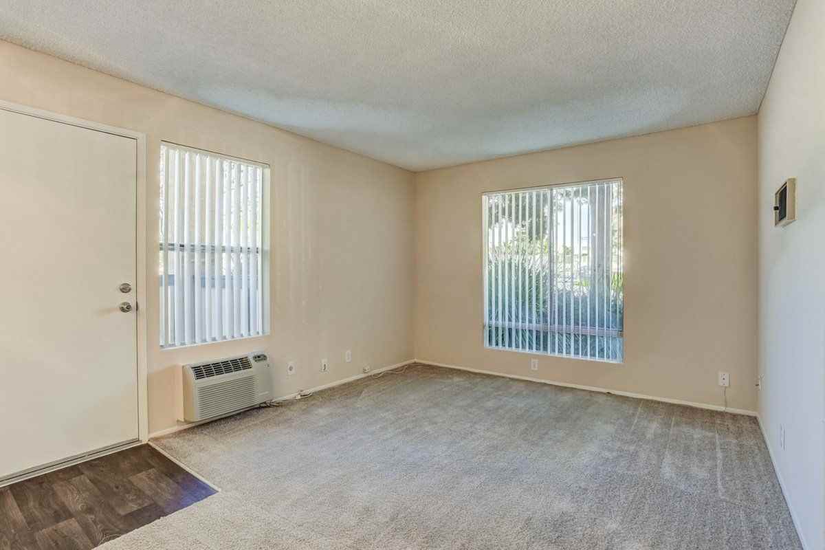 Welcome home to Lake View Park! - Photo 5 of 13