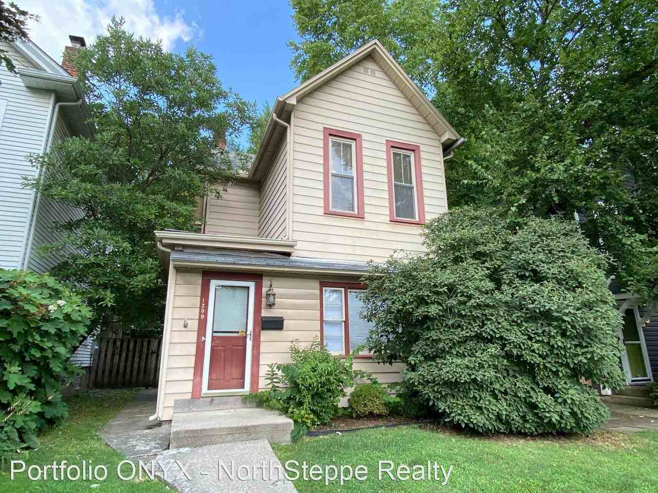 1209 Hunter Ave Apartments in Victorian Village, Columbus, OH 43201