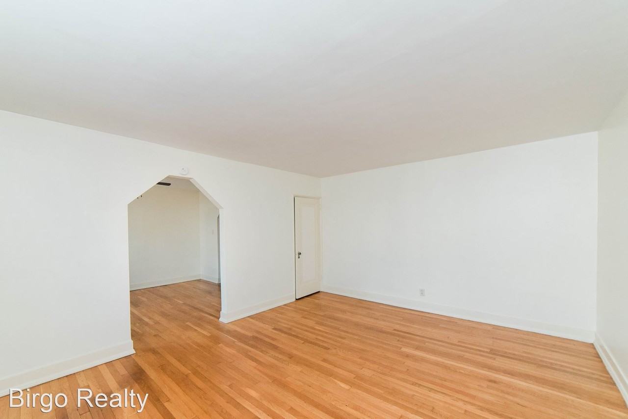 Central Square Apartments 101 Central Sq, Upper St. Clair, PA 15228