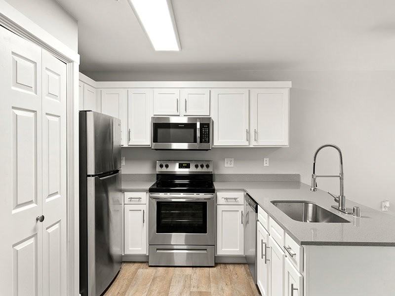 Oasis Palms Apartments - Photo 2 of 41