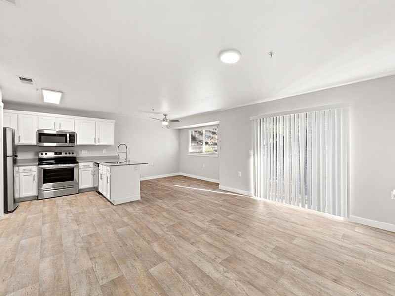 Oasis Palms Apartments - Photo 3 of 41