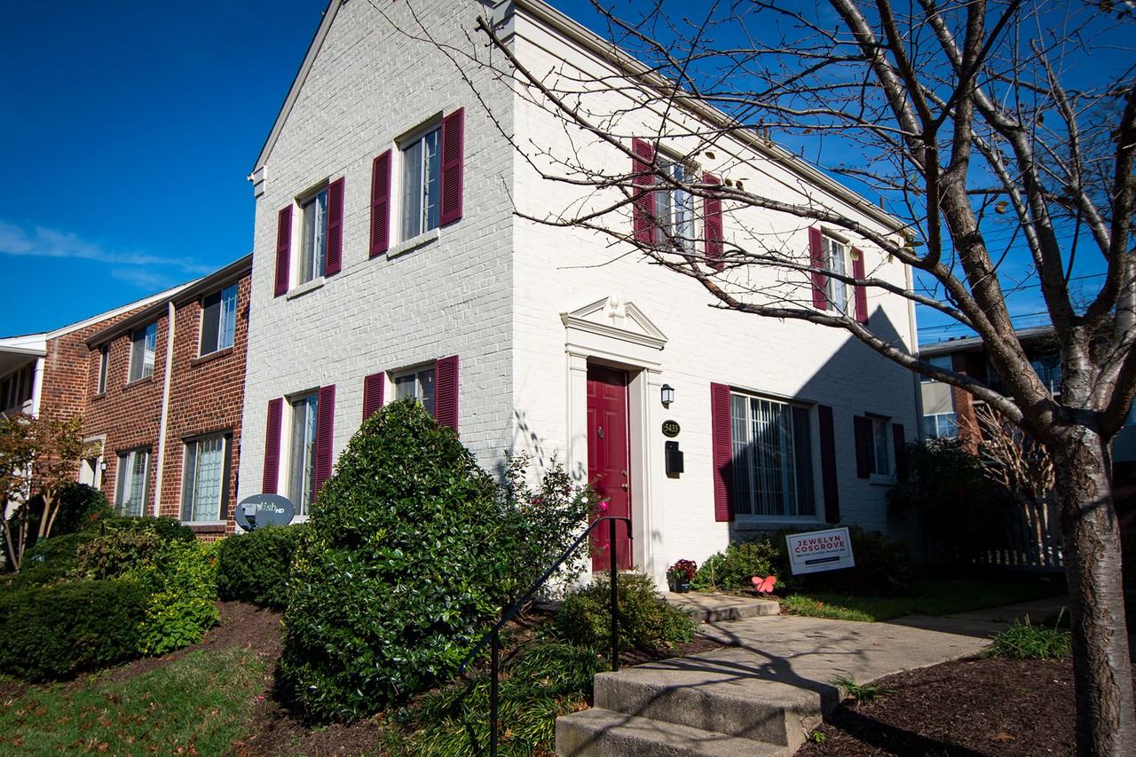 Brookville Townhomes - Photo 4 of 50