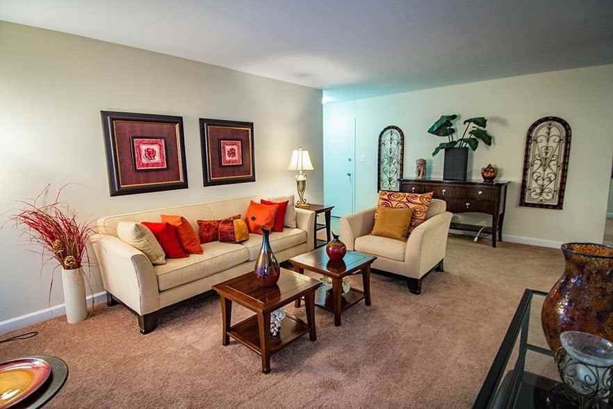 Oakton Park Apartments - Photo 6 of 50