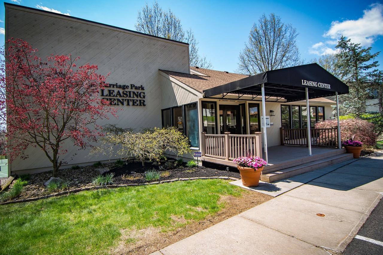 Carriage Park Apartments - Photo 7 of 26