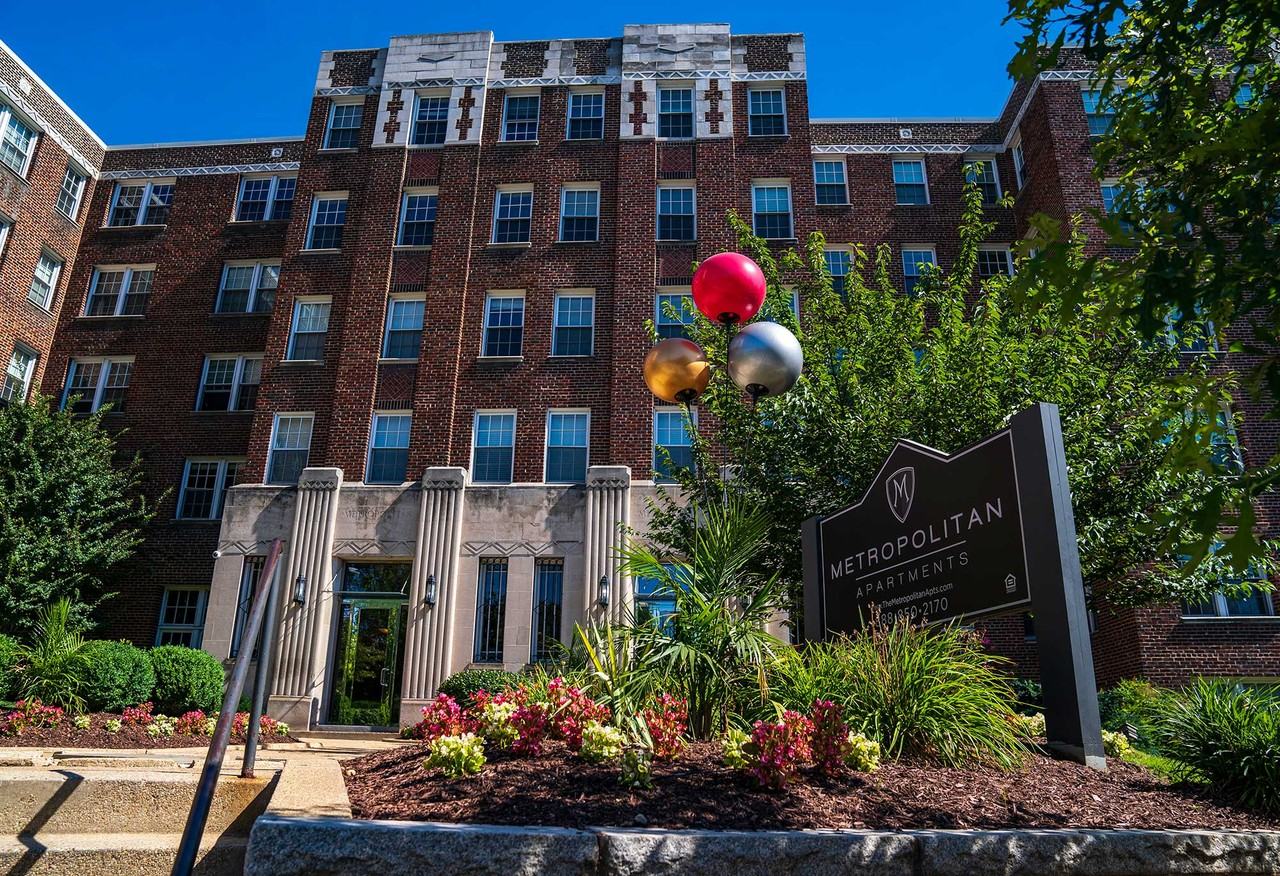 The Metropolitan Apartments - Photo 3 of 50