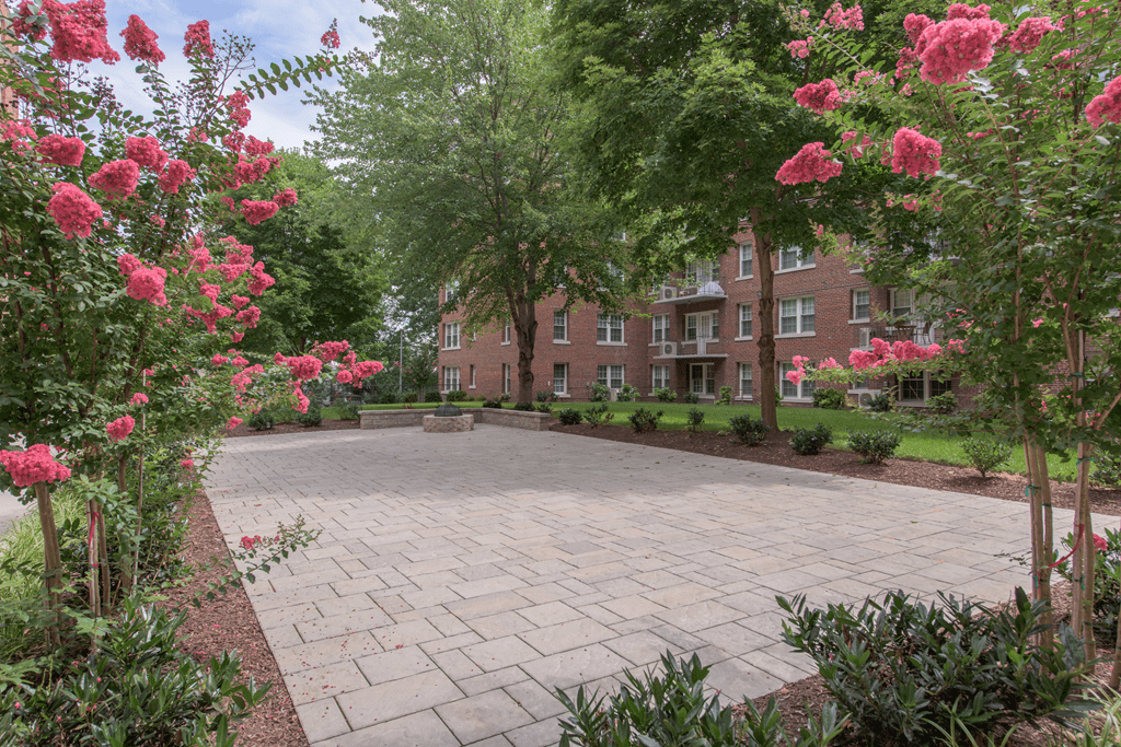 The Metropolitan Apartments - Photo 6 of 50