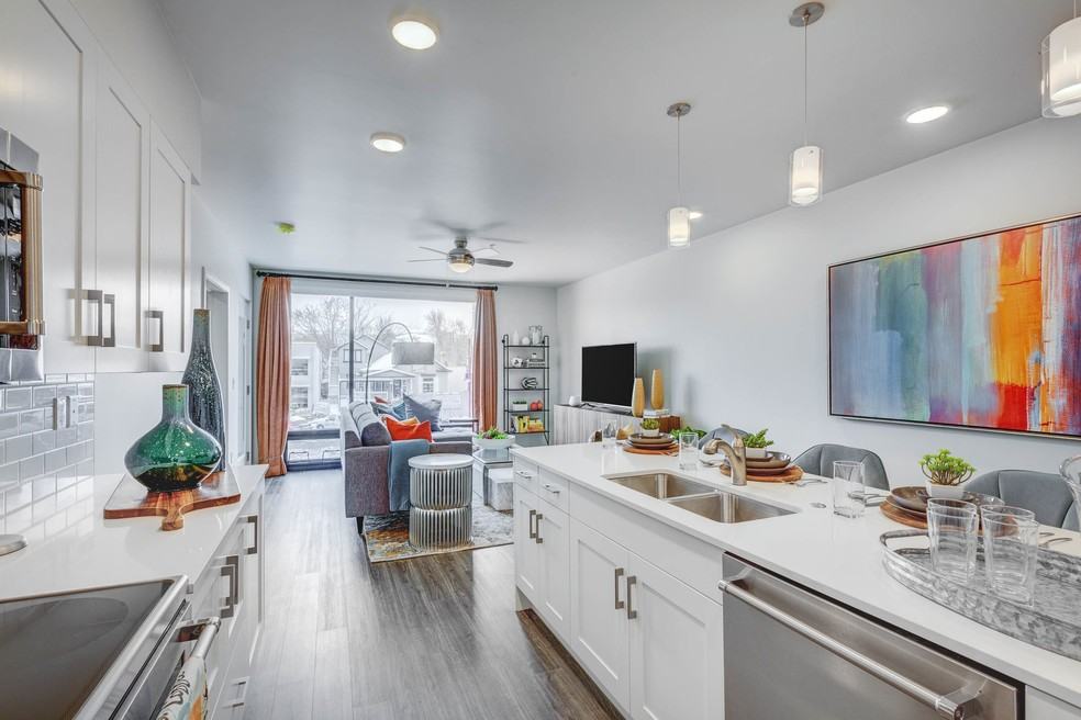 Nexus On 9th - Photo 3 of 14