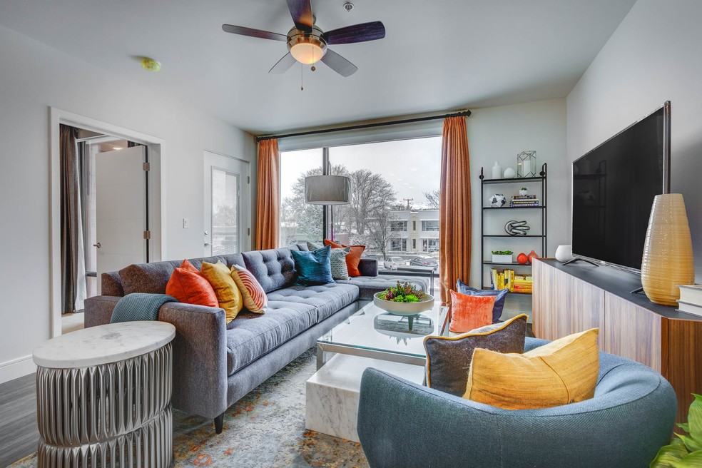 Nexus On 9th - Photo 4 of 14